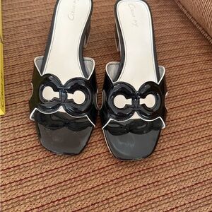 Black Women's Slide Sandals